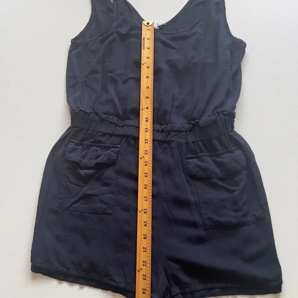 EUC Ci Sono Dark Blue Romper Size Large (E3) - Picture 2 of 5